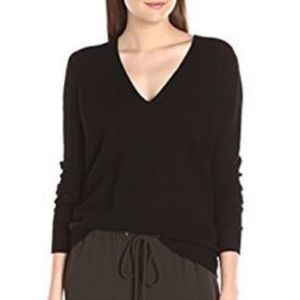 Theory Arianna Feather Cashmere V-Neck Sweater